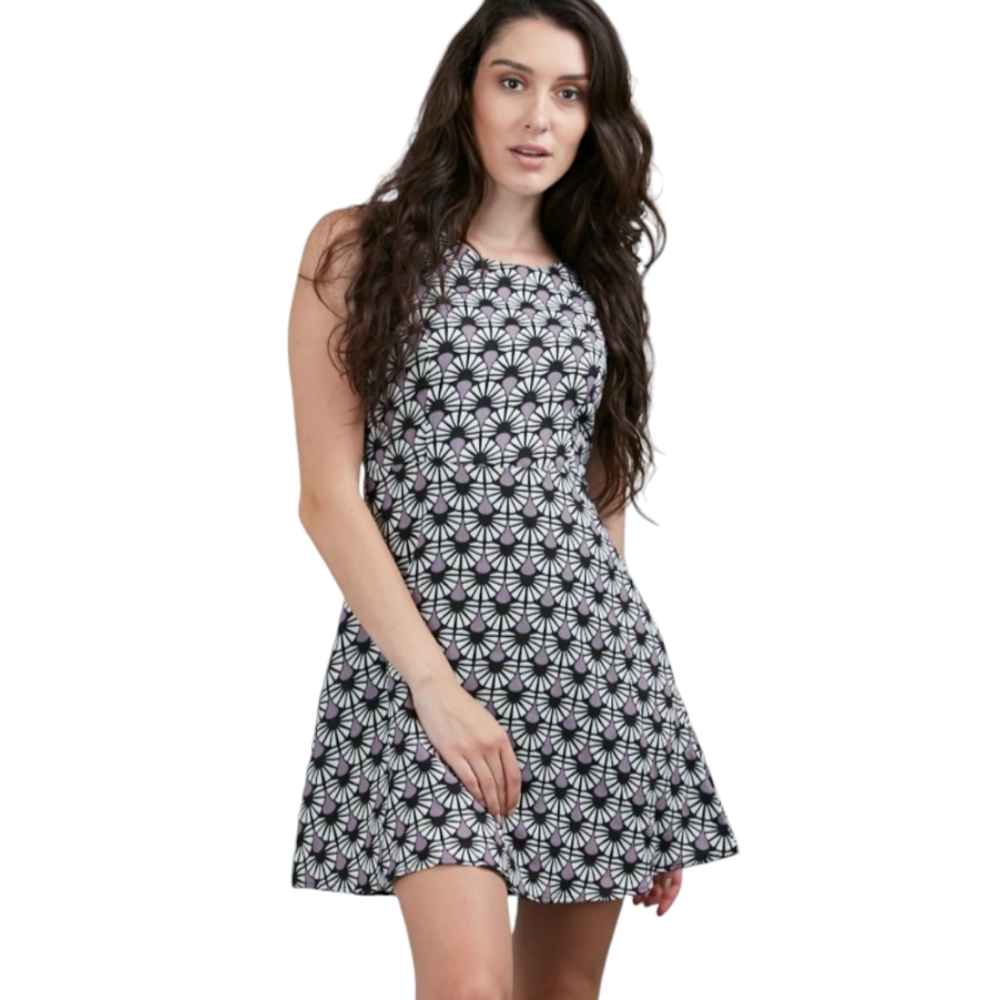 SM WARDROBE FAN ALL OVER PRINT DRESS PURPLE BLACK AND WHITE SIZE M MEDIUM